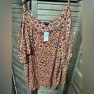 Orange leopard print top!